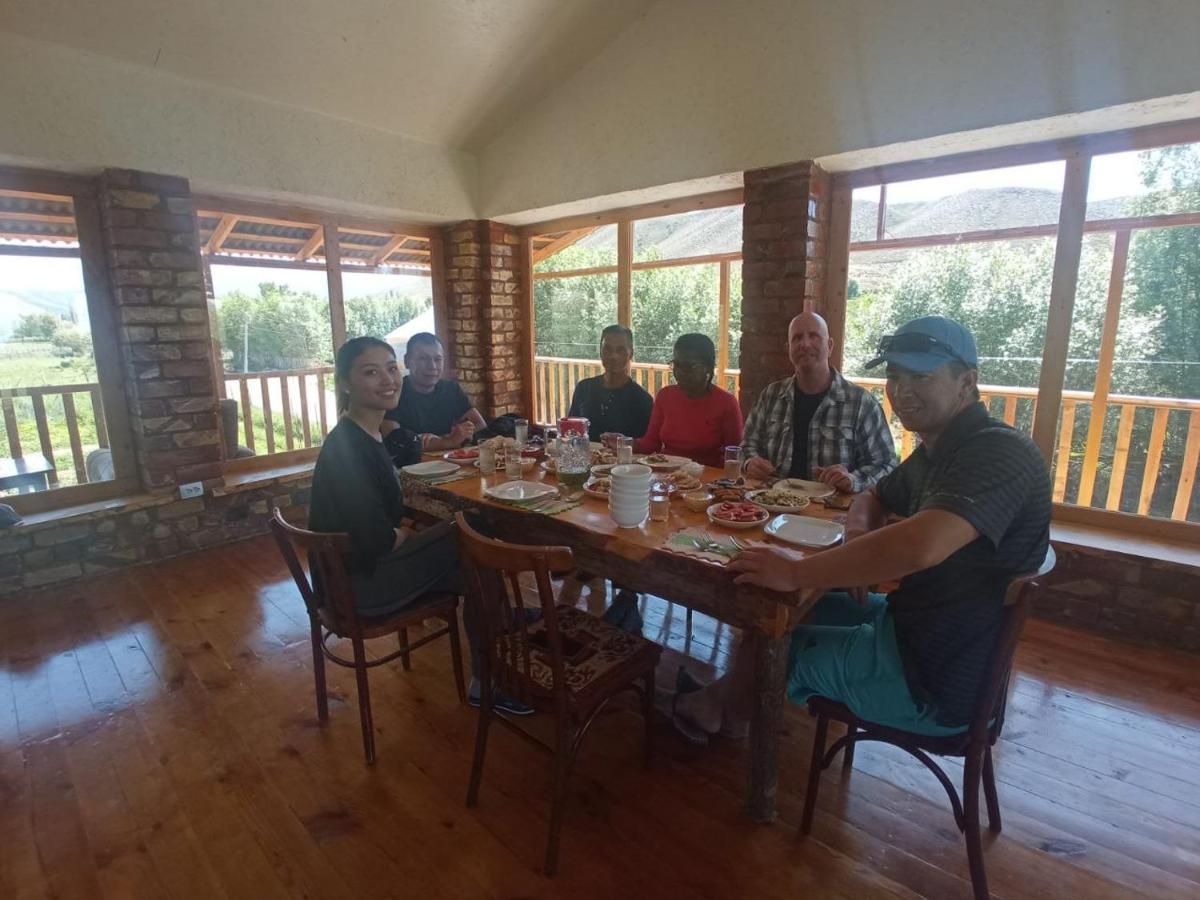Eco Village Lodge Dzhetyoguz Exteriör bild
